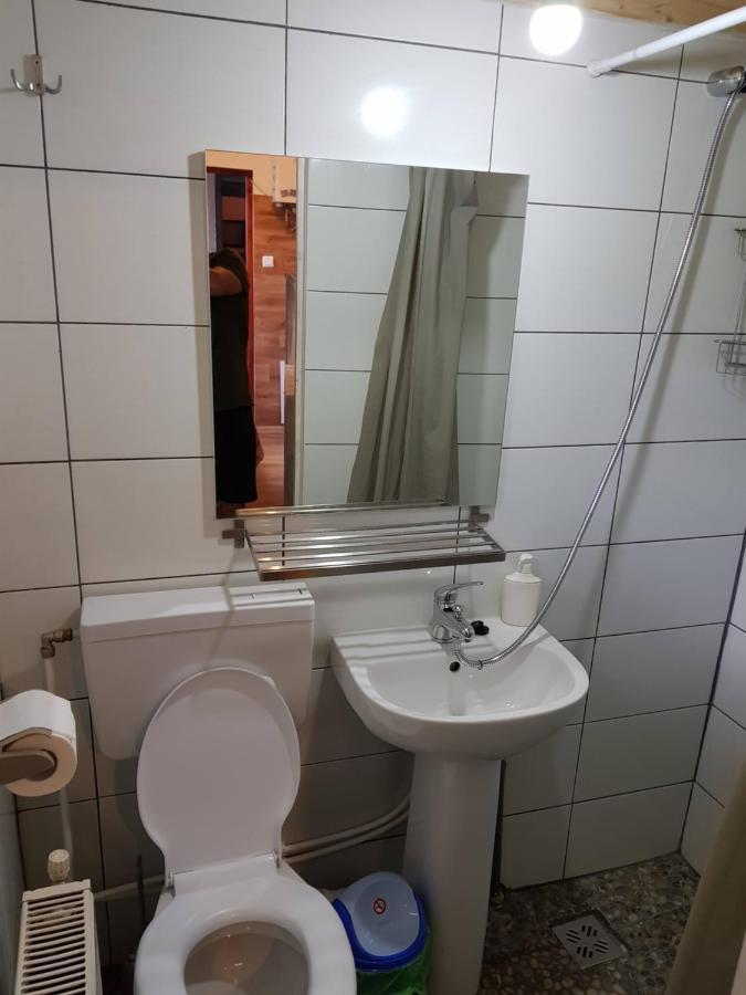 Hompot Accommodation Deva Exteriör bild