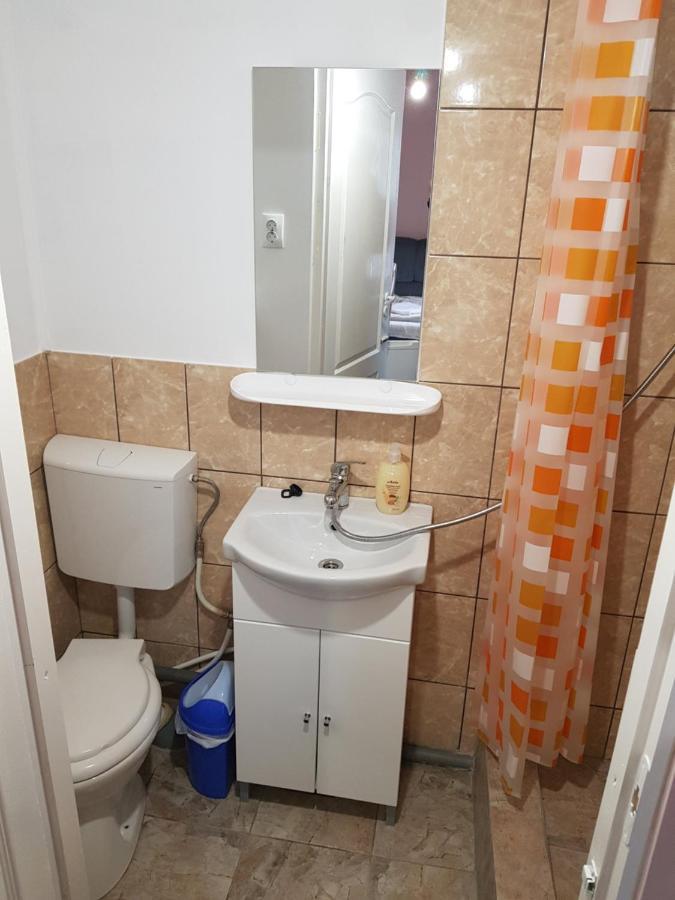 Hompot Accommodation Deva Exteriör bild